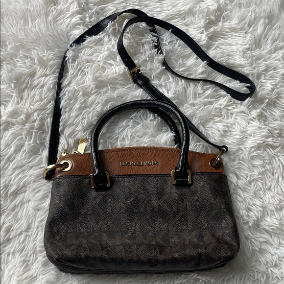 Michael Kors Aubrey Satchel Small Handbag - Picture 1 of 15